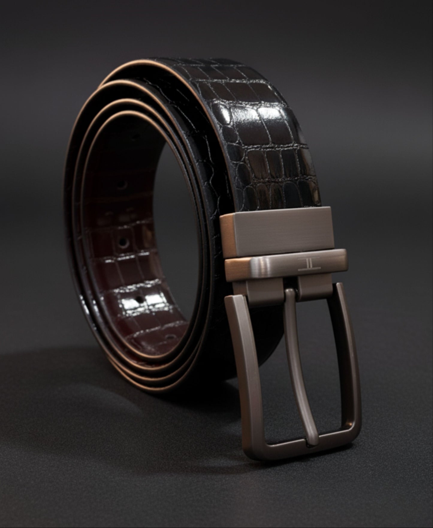 Hideclusive Premium Leather Belt, Crocodile Print Pattern, Reversible, Black and Cherry Brown, 35mm Width, Chrome Twist Buckle