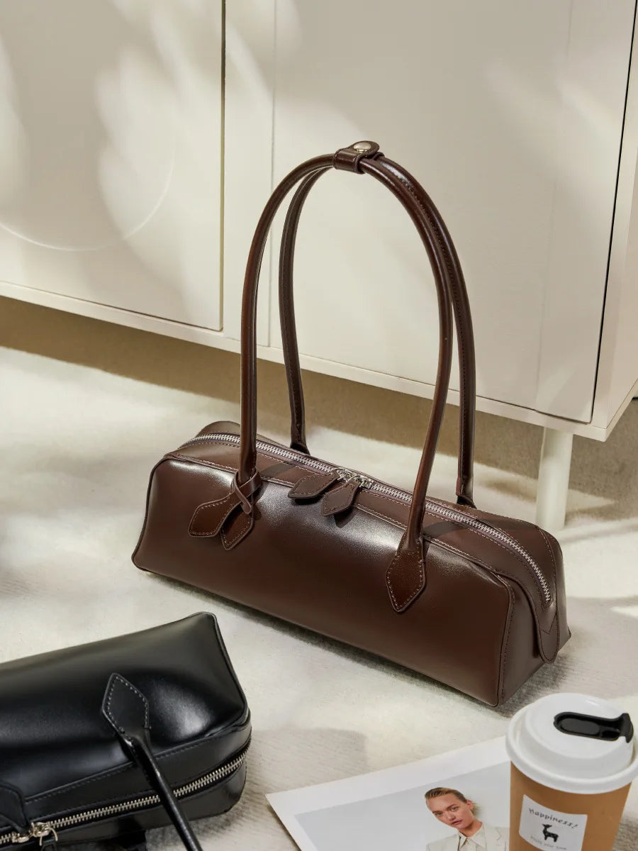 The Avenue 33 Barrel Bag | Full-Grain Cowhide Leather